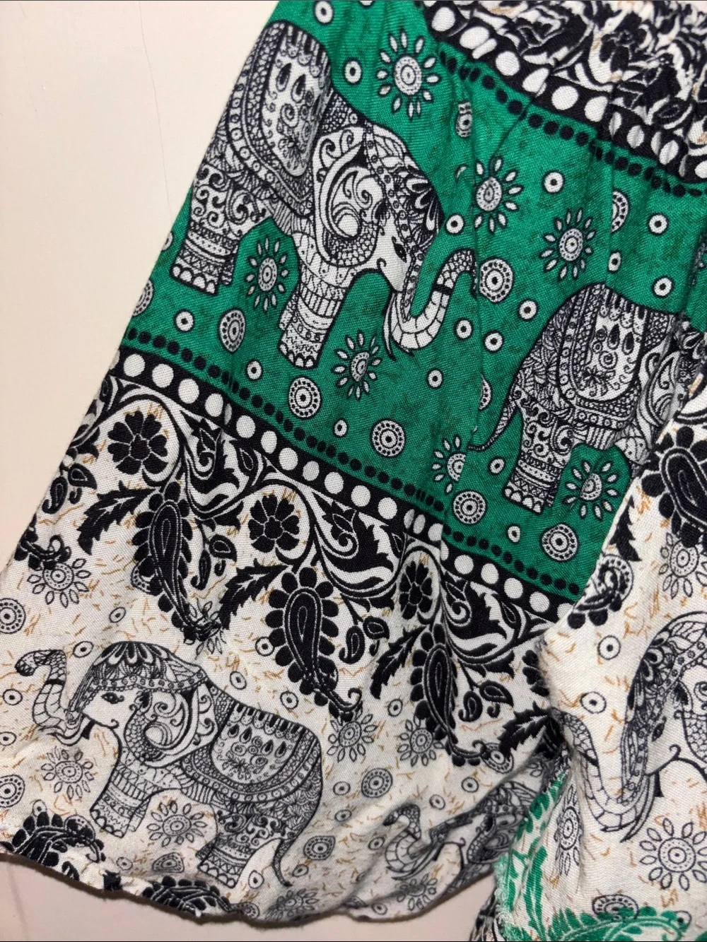 Thailand top and bottom Elephant Print Flounce Tank Top - Green / Black / White